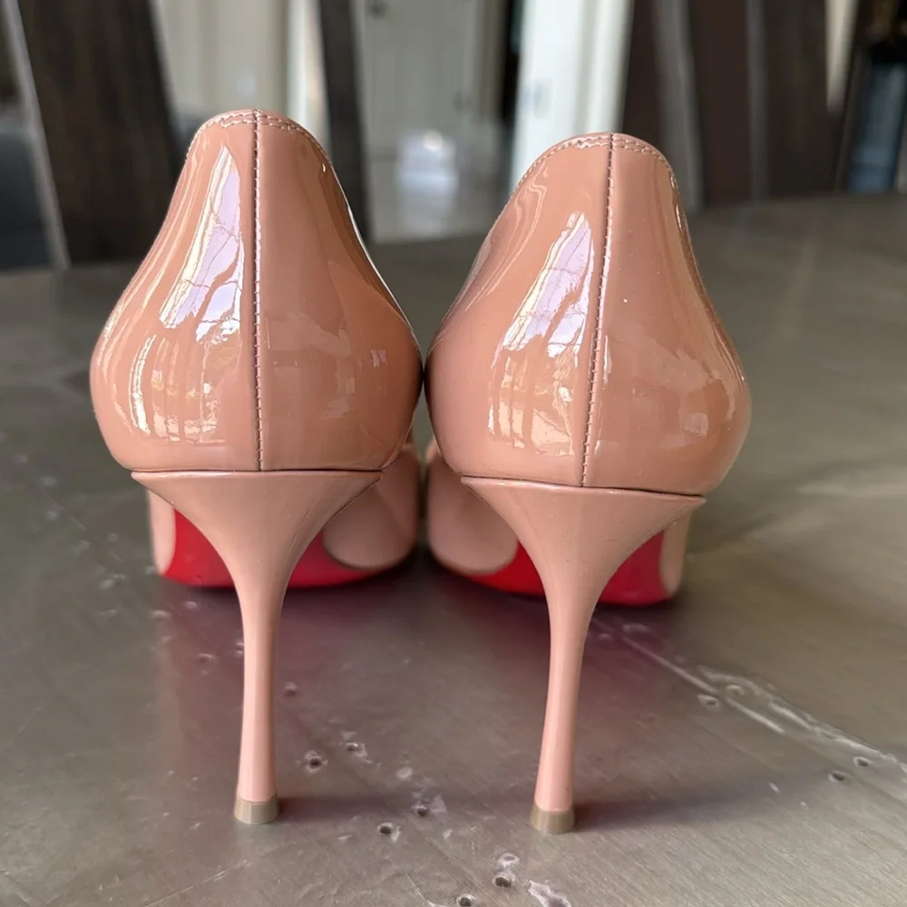 Christian Louboutin dolly pump nude patent 85mm stiletto round toe pump sz 39.5